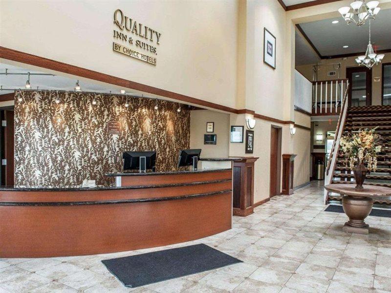 Quality Inn & Suites Greenfield I-70 Exteriér fotografie