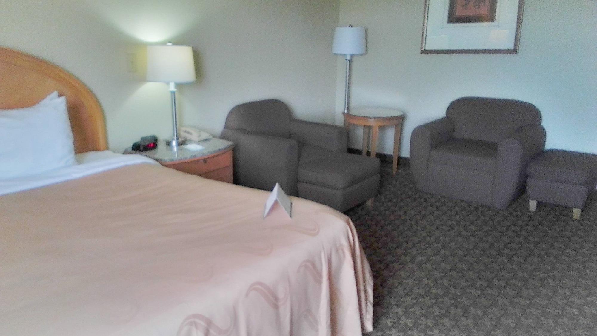 Quality Inn & Suites Greenfield I-70 Exteriér fotografie